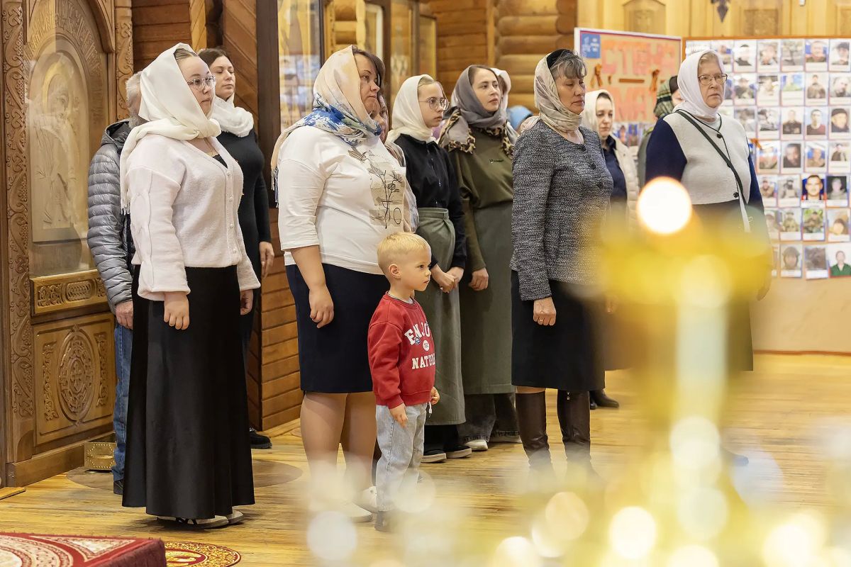 Епископ Евфимий совершил Божественную литургию и молебен на начало учебного года в Свято-Троицком кафедральном соборе г. Анадыря Епископ Евфимий совершил Божественную литургию и молебен на начало учебного года в Свято-Троицком кафедральном соборе г. Анадыря