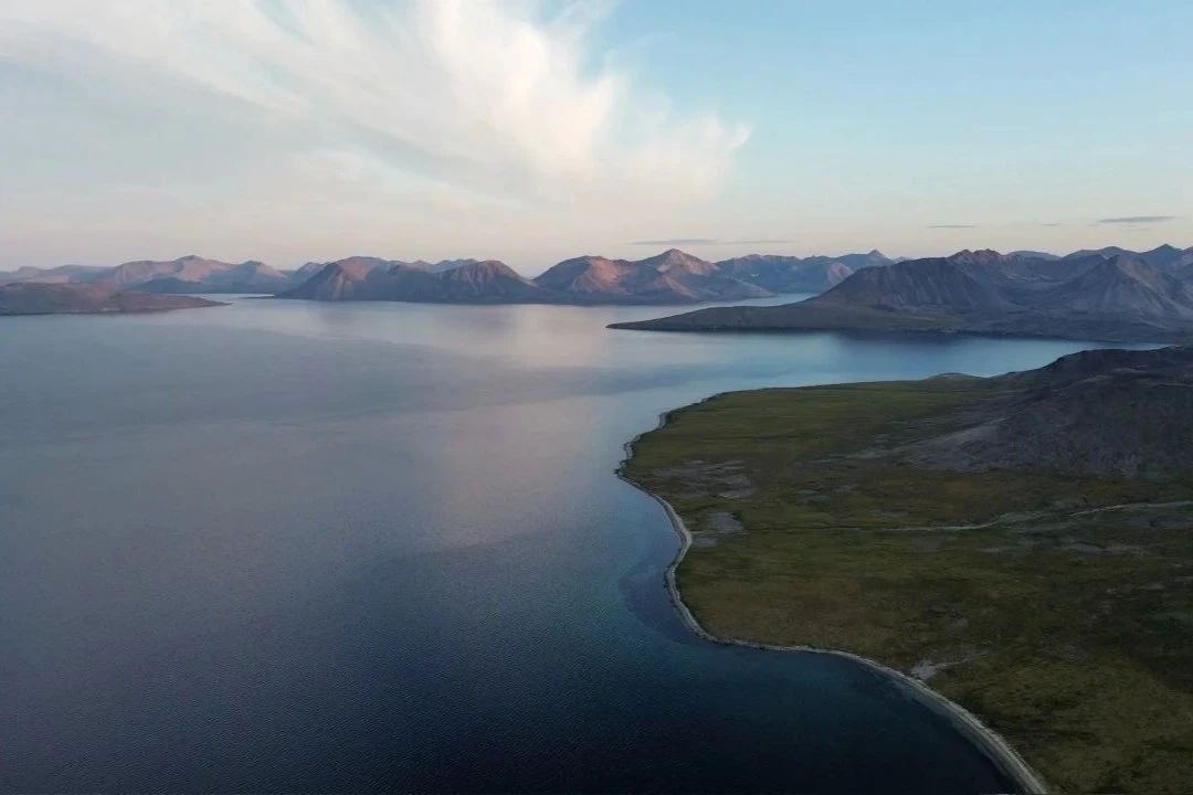 Иван Клочков прошёл по Берингову морю на каяке от столицы Камчатки до Уэлена, сообщает ИА "Чукотка" Иван Клочков прошёл по Берингову морю на каяке от столицы Камчатки до Уэлена, сообщает ИА "Чукотка"