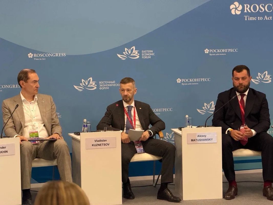Владислав Кузнецов: Сегодня на полях Восточного экономического форума2026 принял участие в двух профильных сессиях, где рассказал о том, что делаем для развития Чукотского автономного округа в сфере транспортной доступности... Владислав Кузнецов: Сегодня на полях Восточного экономического форума2026 принял участие в двух профильных сессиях, где рассказал о том, что делаем для развития Чукотского автономного округа в сфере транспортной доступности...