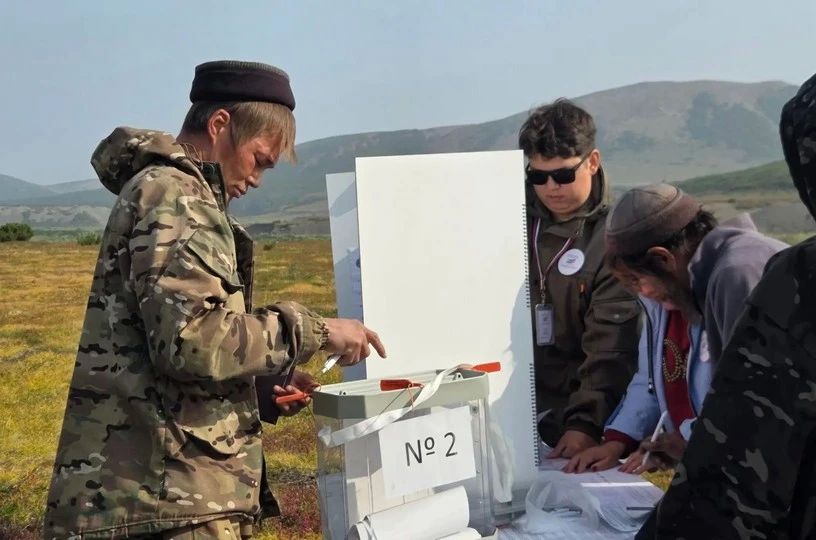 В досрочном голосовании в округе приняли участие свыше 1200 человек, сообщает ИА "Чукотка" В досрочном голосовании в округе приняли участие свыше 1200 человек, сообщает ИА "Чукотка"