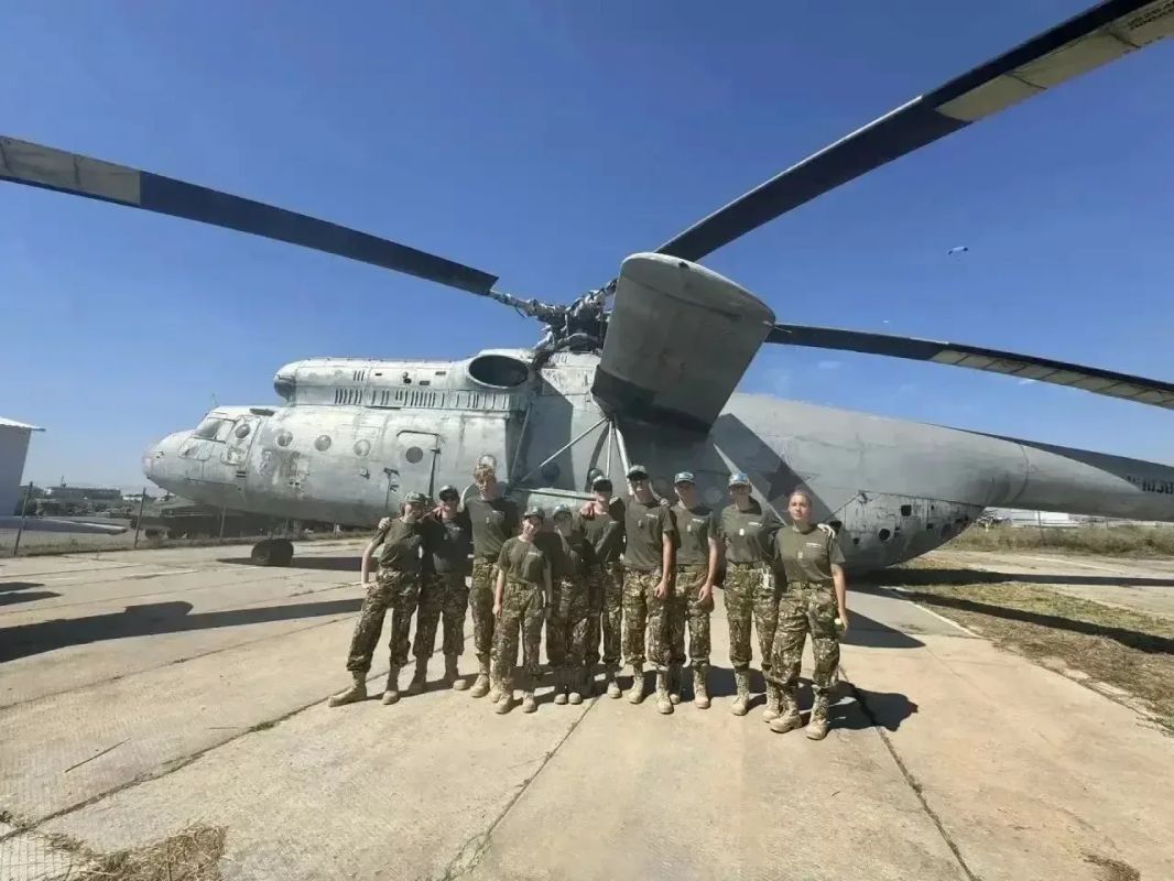 Чукотка впервые одержала победу в финале военно-патриотической игры «Зарница 2.0»! Чукотка впервые одержала победу в финале военно-патриотической игры «Зарница 2.0»!