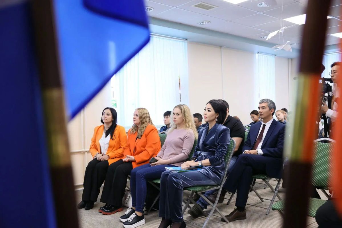 Сегодня в Публичной библиотеке имени Тана-Богораза состоялась ещё одна передача книг от Российского военно-исторического общества Сегодня в Публичной библиотеке имени Тана-Богораза состоялась ещё одна передача книг от Российского военно-исторического общества