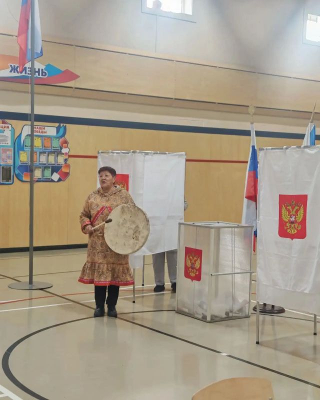 А вот так открылось голосование в с.Канчалан (УИК 15)