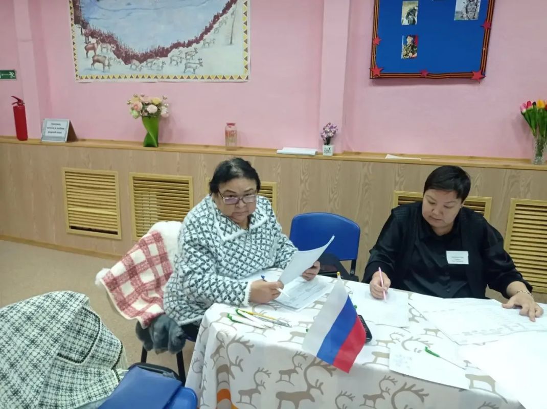 Заместитель прокурора Чукотского автономного округа провел прием граждан Билибинского и Провиденского районов Заместитель прокурора Чукотского автономного округа провел прием граждан Билибинского и Провиденского районов
