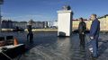 Заместитель прокурора округа Артур Махов в рамках рабочей поездки посетил пгт Угольные Копи, где проинспектировал ход строительства кровли МБОУ «Центр образования п. Угольные Копи», провел личный прием граждан