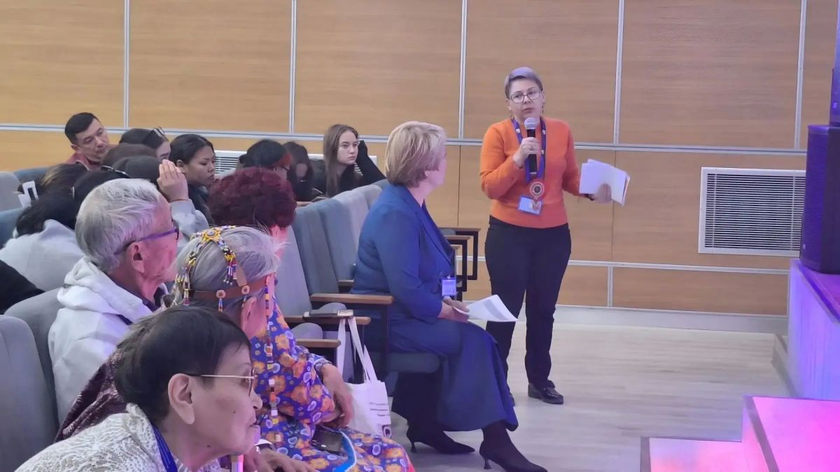 Открыла пленарное заседание на II Межрегиональной конференции «Родные языки Чукотки: образование, культура, цифровизация, сохранение» Открыла пленарное заседание на II Межрегиональной конференции «Родные языки Чукотки: образование, культура, цифровизация, сохранение»