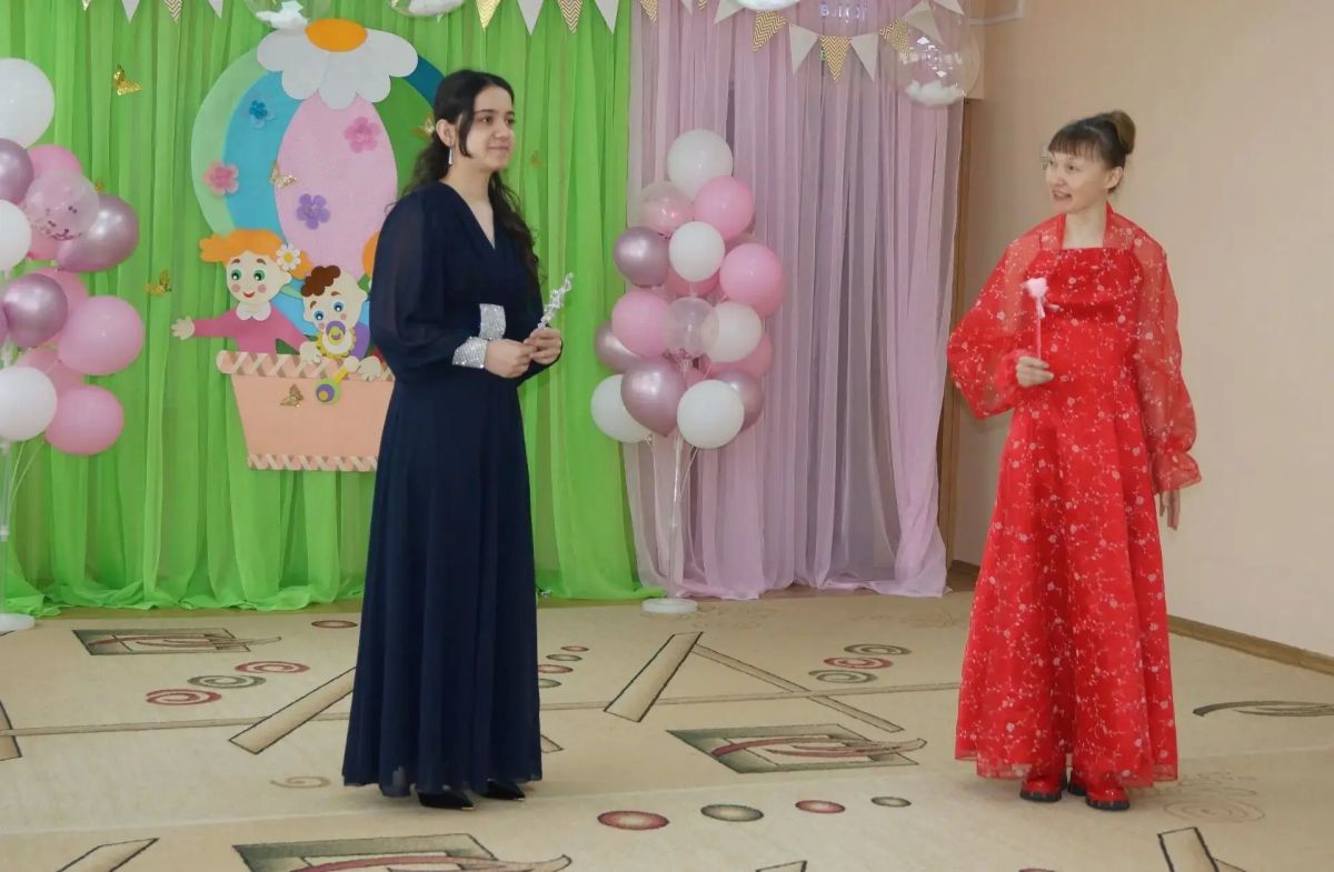 Сегодня в детском саду прошёл замечательный праздник, посвящённый Дню дошкольного работника Сегодня в детском саду прошёл замечательный праздник, посвящённый Дню дошкольного работника