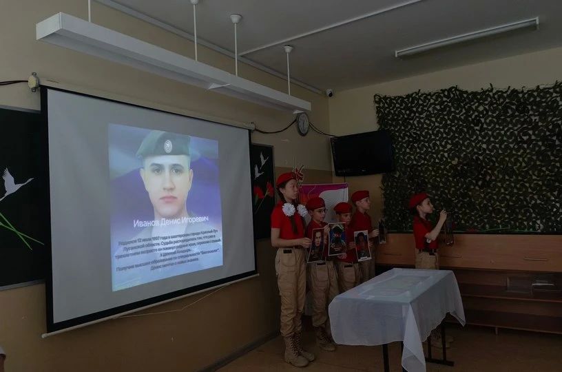 В округе открыли памятные места в честь погибших на СВО земляков, сообщает ИА "Чукотка" В округе открыли памятные места в честь погибших на СВО земляков, сообщает ИА "Чукотка"