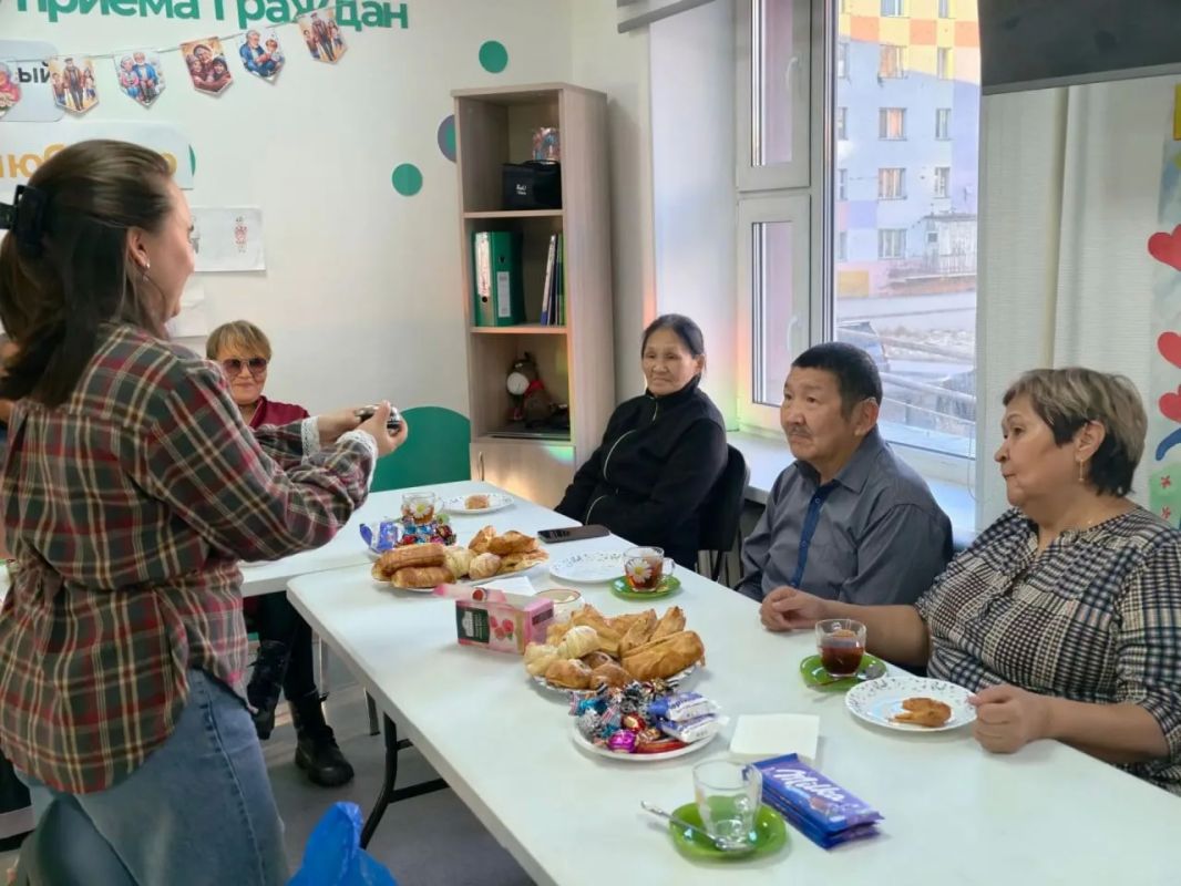 Тепло сердец и аромат чая: как мы отметили День пожилого человека в Чаунском районном филиале Тепло сердец и аромат чая: как мы отметили День пожилого человека в Чаунском районном филиале
