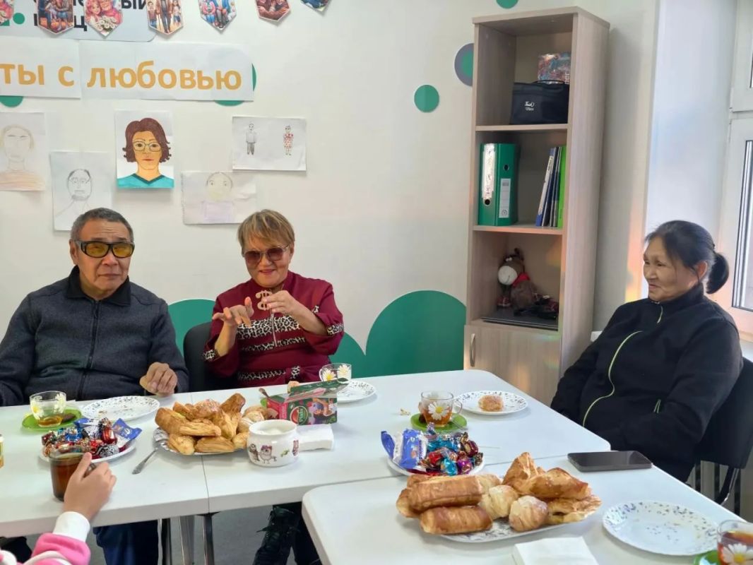 Тепло сердец и аромат чая: как мы отметили День пожилого человека в Чаунском районном филиале Тепло сердец и аромат чая: как мы отметили День пожилого человека в Чаунском районном филиале