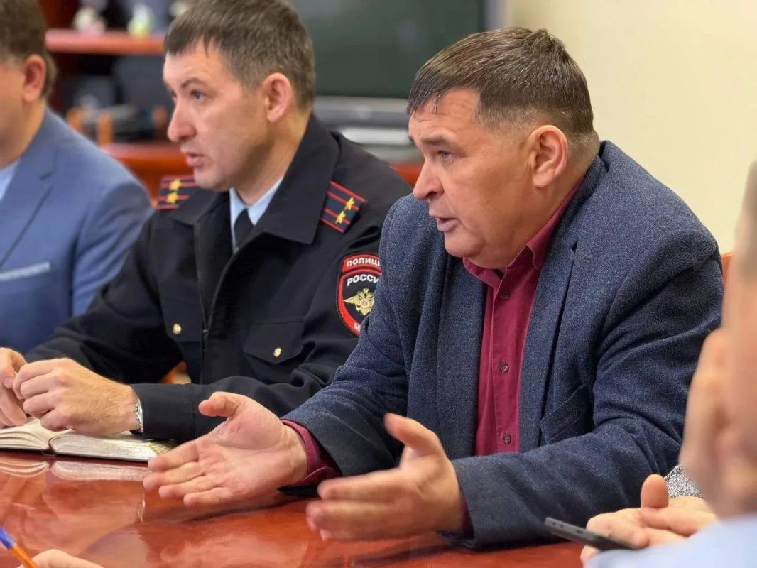 Провели собрание комиссия по чрезвычайным ситуациям Провели собрание комиссия по чрезвычайным ситуациям