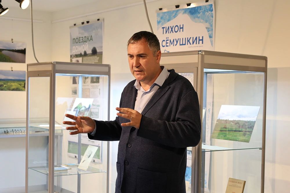 Северному летописцу посвятили выставку в Анадыре, сообщает ИА "Чукотка" Северному летописцу посвятили выставку в Анадыре, сообщает ИА "Чукотка"