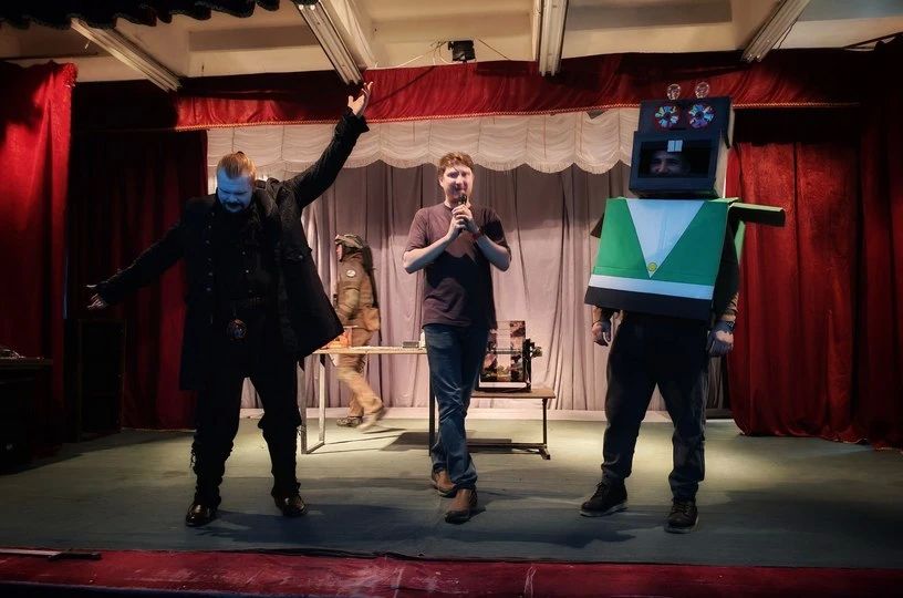 "Граф Дракула" победил "Робота-Зайца" на фестивале косплея в Певеке, сообщает ИА "Чукотка" "Граф Дракула" победил "Робота-Зайца" на фестивале косплея в Певеке, сообщает ИА "Чукотка"