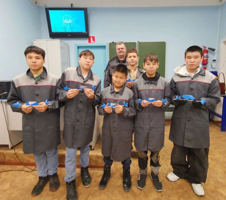 В Чукотском полярном техникуме посёлка Эгвекинот стартовали профессиональные пробы в рамках проекта «Билет в будущее» В Чукотском полярном техникуме посёлка Эгвекинот стартовали профессиональные пробы в рамках проекта «Билет в будущее»