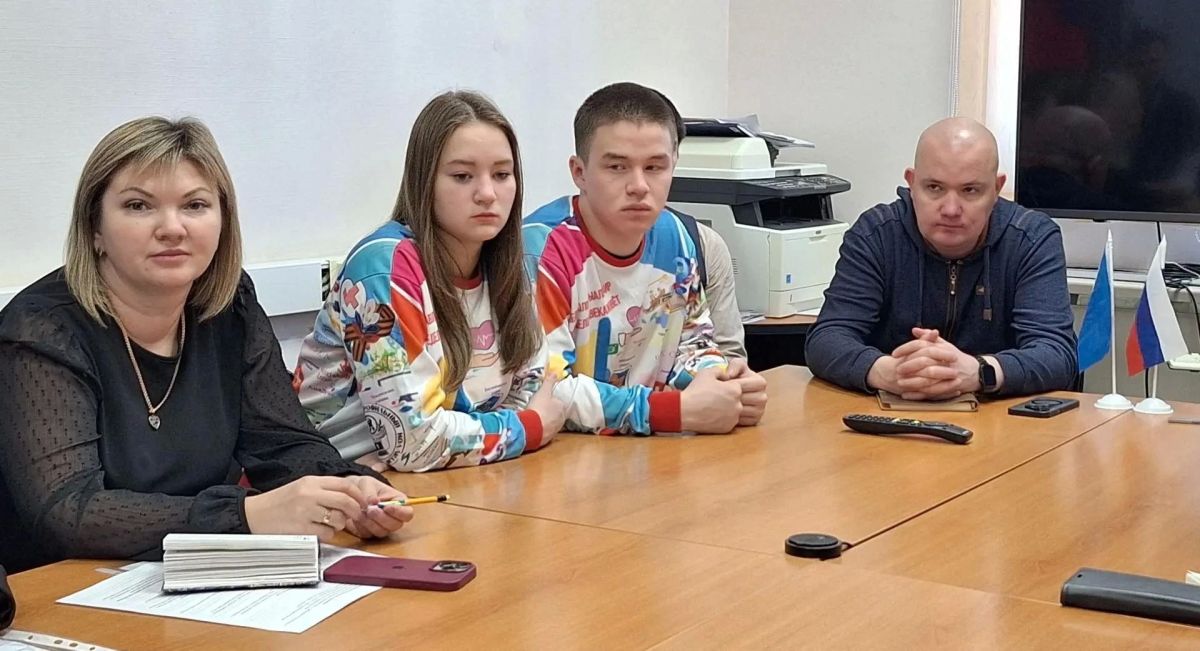 Представители НКО Чукотки обменялись опытом по профилактике экстремизм среди молодежи Представители НКО Чукотки обменялись опытом по профилактике экстремизм среди молодежи