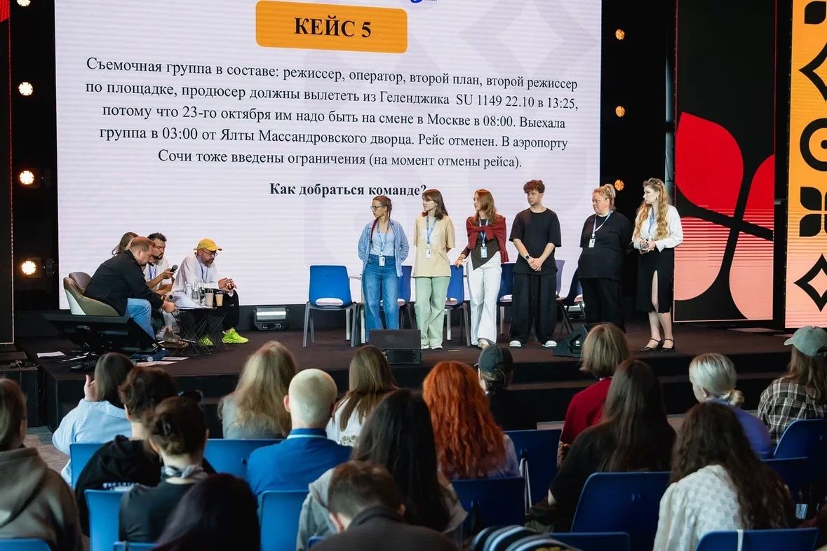 Представительница Чукотки познакомилась с закулисьем киноиндустрии на «Тавриде» Представительница Чукотки познакомилась с закулисьем киноиндустрии на «Тавриде»